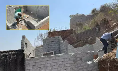 ASI swings into action, demolishes illegal construction at Golconda