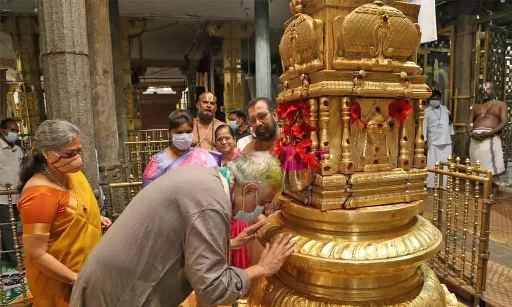 AP State Chief Secretary Sameer Sharma along with his family members offering prayers at Sri Padmavathi temple in Tiruchanur on Saturday