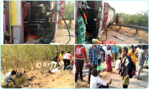 8 killed, 25 injured as private bus turns turtle in Karnataka