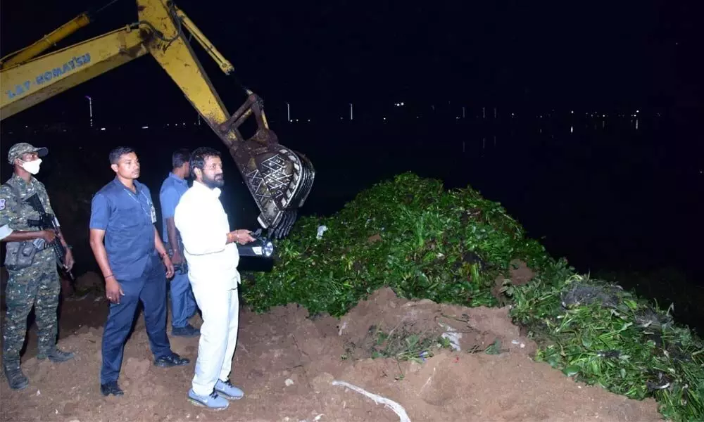 Minister Srinivas Goud inspecting the works at Mini-Tank Bund on Wednesday