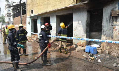 Hyderabad: Kith and kin of fire victims devastated