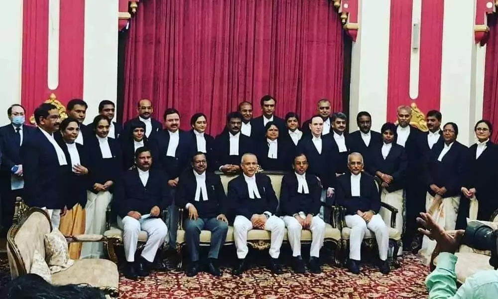 10 new judges of Telangana High Court take oath
