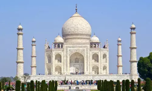 Has Taj Mahotsav promoted tourism in Agra?