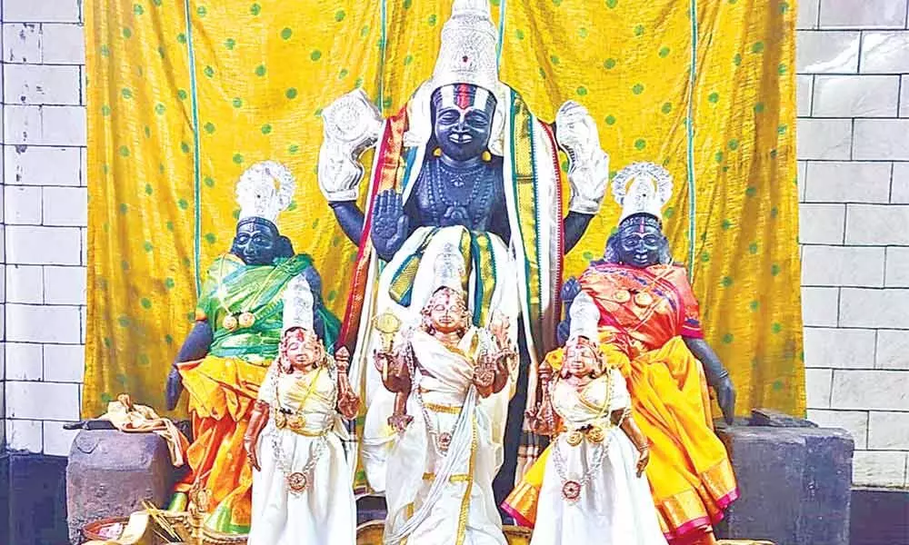 Idol of Lord Madhava with His consorts