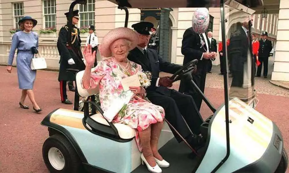 British monarch gets new swanky Queen Mobile for palace grounds