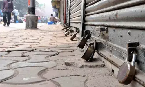 Bandh: Normal life remains unaffected in Karnataka