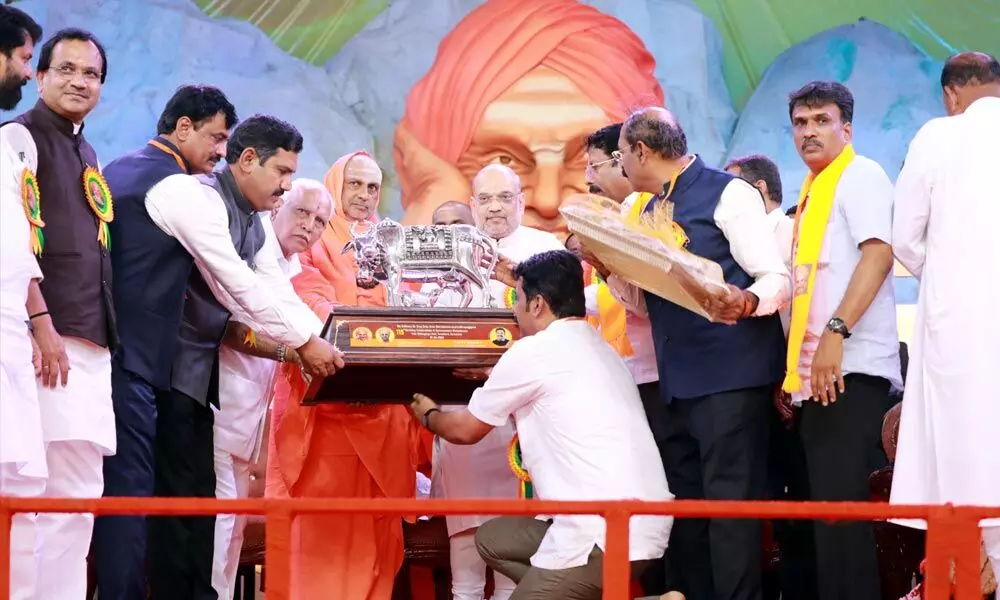 Amit Shah inaugurates birth anniversary of Lingayat pontiff in Karnataka