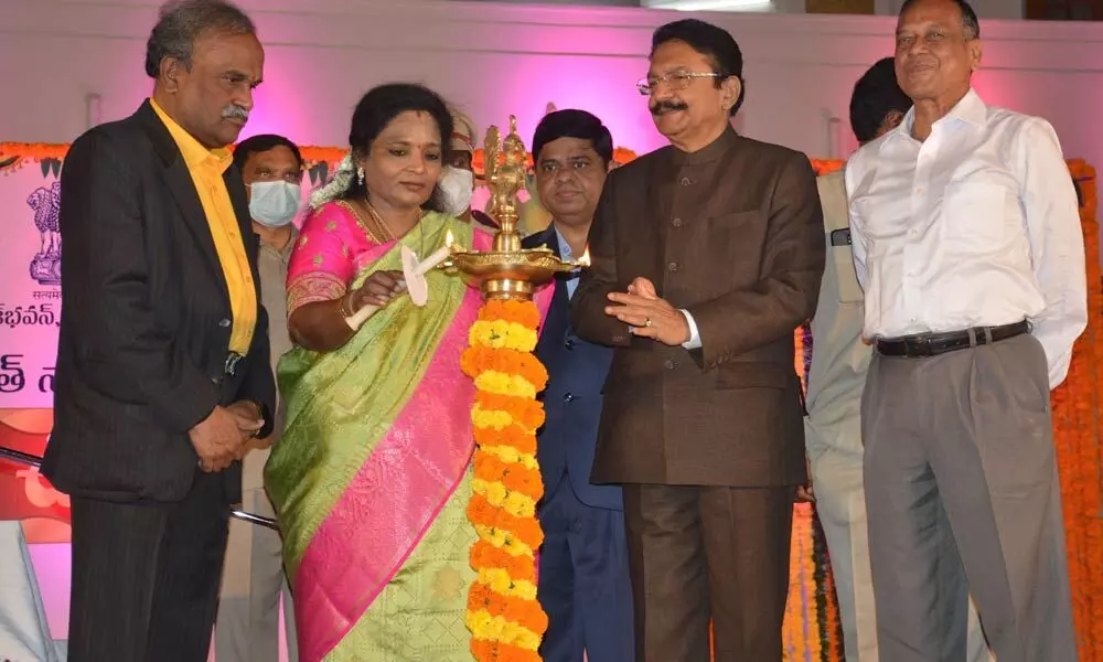 Beautiful Bathukamma saris go global-Telangana Today