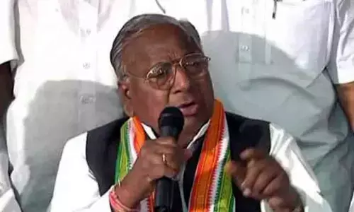 Senior Congress leader V Hanumantha Rao