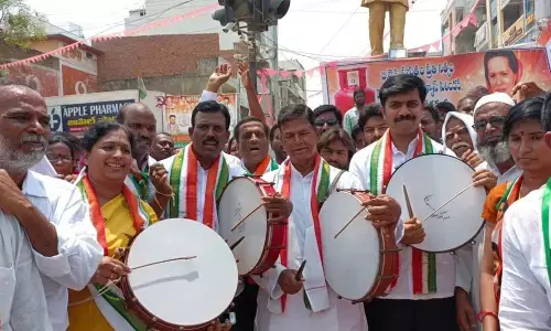 Congress leaders staging protest against fuel price hike in Wanaparty on Friday