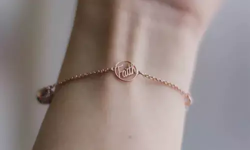 Timeless jewellery pieces you can pass down onto generations fondly