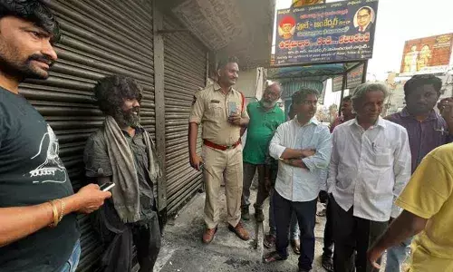 Members of Mano Bandhu rescuing mentally ill persons at Anakapalle district on Tuesday