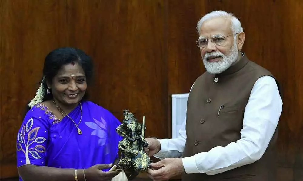 Guv Dr Tamilisai meets PM Modi, discusses issues in Telangana