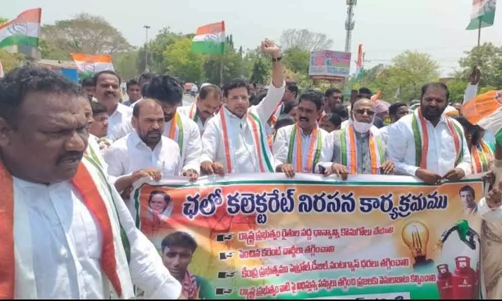 MLA D Sridhar Babu taking part in a protest in Peddapalli on Wednesday