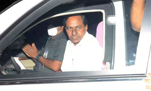 KCR to hold paddy dharna in Delhi on Monday KCR to hold paddy dharna in Delhi on Monday