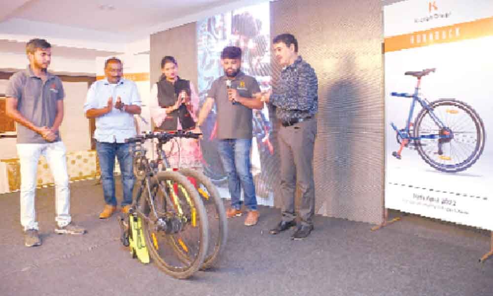 Hyderabad City startup rolls out fullsized foldable ebicycle