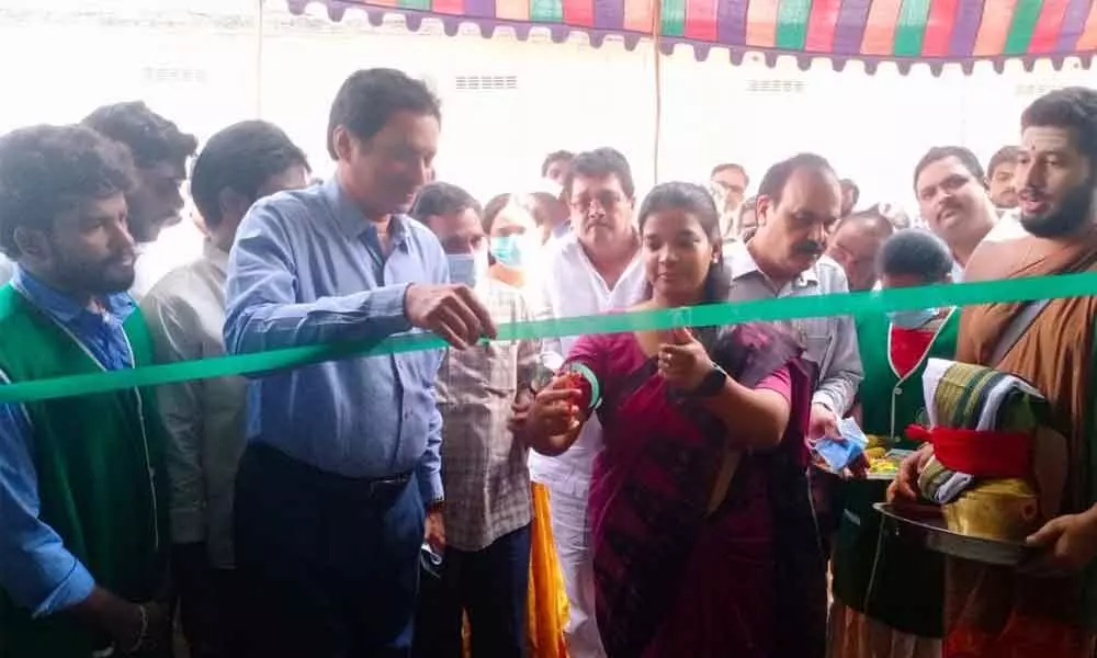 Joint Collector Ilakkiya inaugurating a paddy procurement centre at Mallepalli village of Gandepalli mandal on Monday