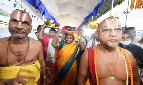 Governor Tamilisai Soundararajan visits the temple town of Bhadrachalam and participates in the coronation ceremony of Lord Rama at Sri Seetha Ramachandra Swamy Devasthanam