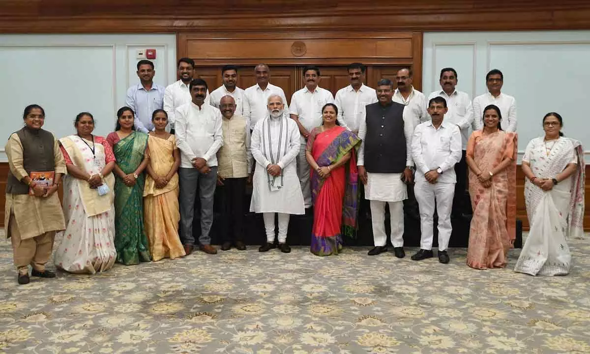 PM Modi meets district panchayat members from Gujarat, discusses rural development issues
