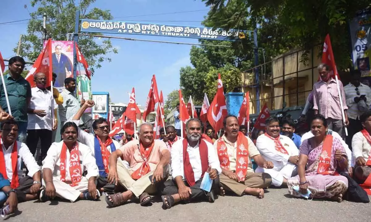 Roll back hike in RTC bus fare: CPI