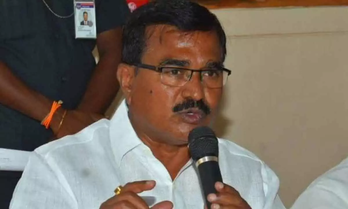 Minister Niranjan counters BJP charges on development in Palamuru