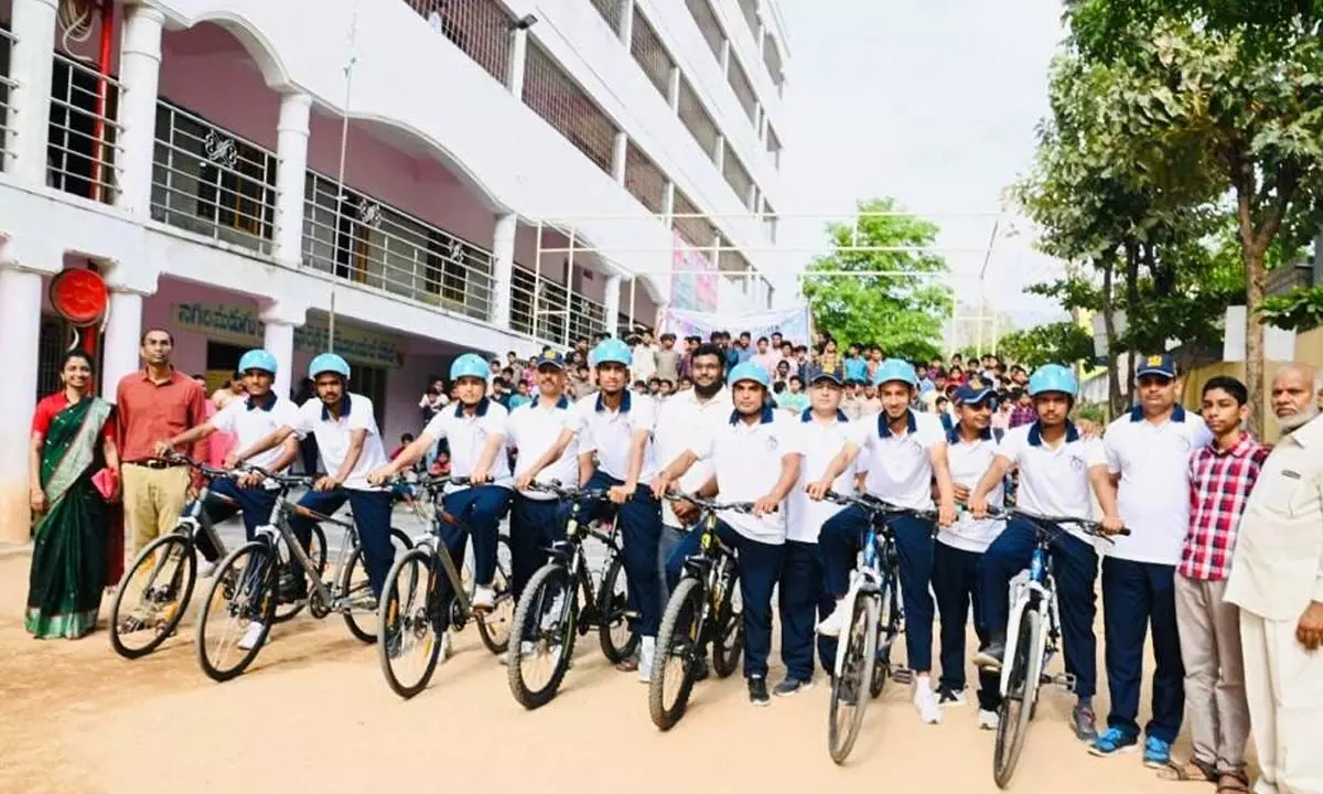 Military School students of Bengaluru start awareness rally on bikes from Viswam School in Tirupati on Friday.