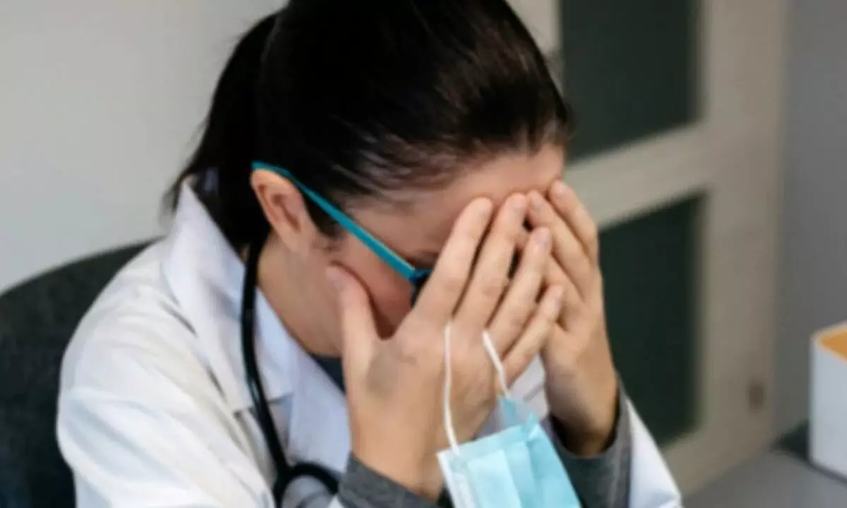 People should get tested, mask mandate be brought back: Doctors