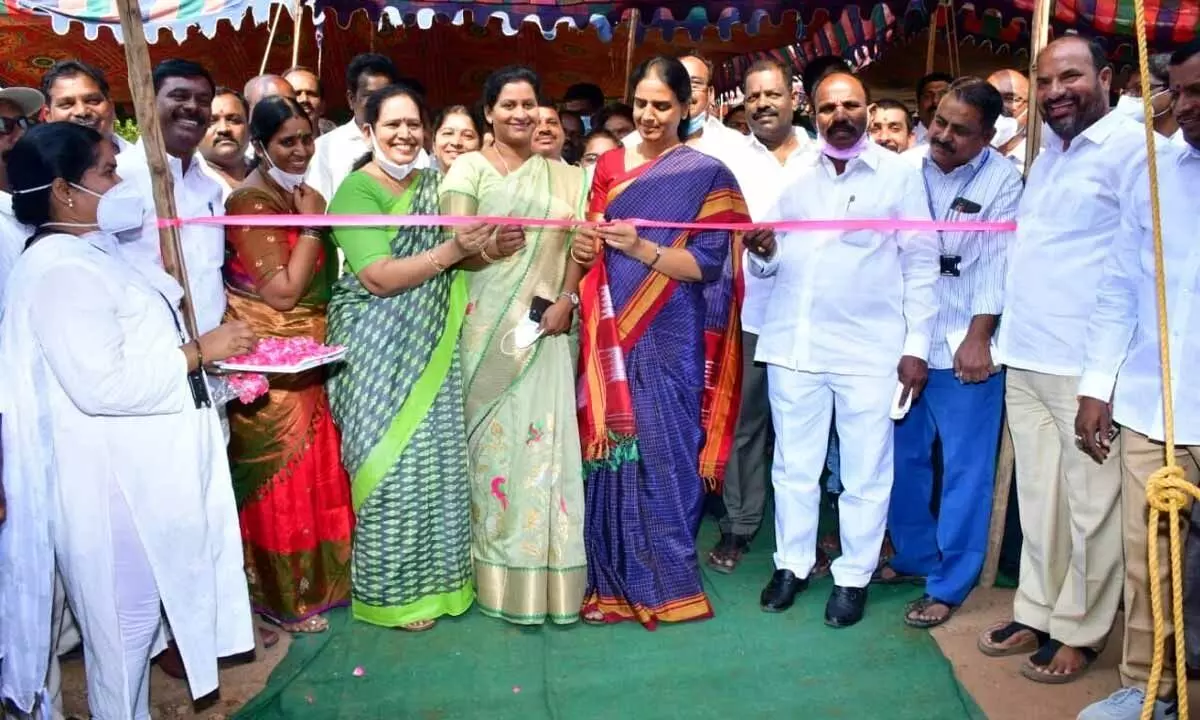 Education Minister Sabitha launches Health Mela