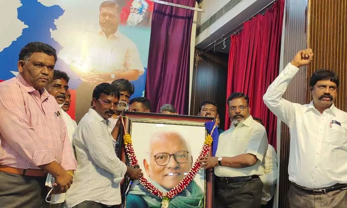 MP Thirumavalavan, Neelam Nagendra Rao, Siddhartha and others paying tributes to KG Sathyamurthy at a memorial meeting in Ongole on Sunday night