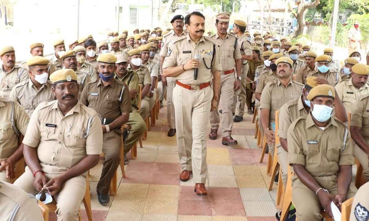 UP Home Guard Recruitment 2025 :- 10वीं पास के लिए 41,424 पदों पर भर्ती, आवेदन का अंतिम दिन कल, जानिए पूरी प्रक्रिया !