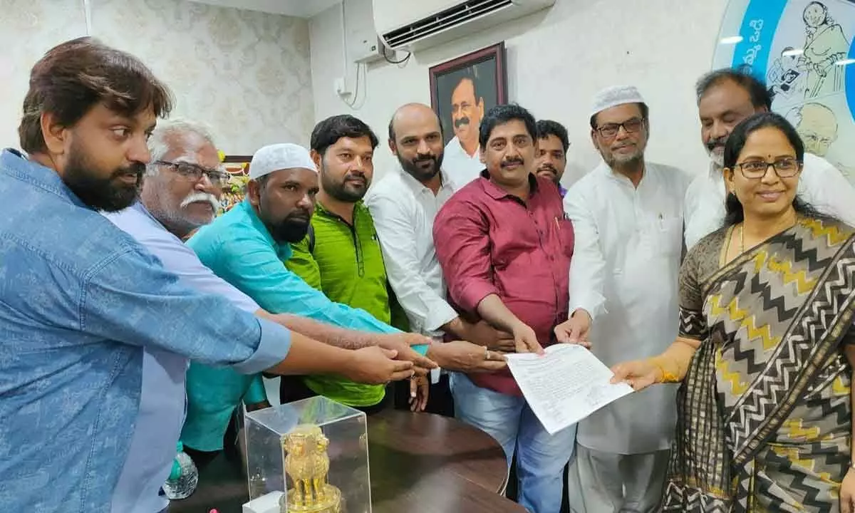 Muslim leaders submitting a representation to Mayor Dr R Sirisha at Municipal Office in Tirupati on Wednesday.