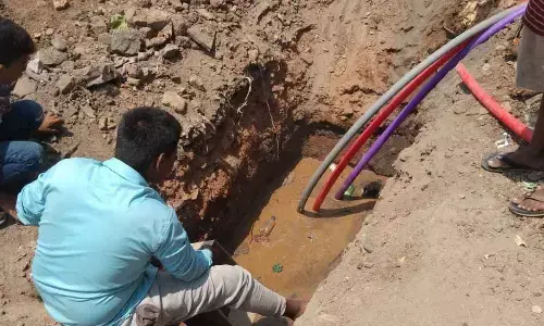 Jio Fibre network works under progress in Kurnool.
