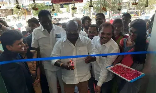 Minister Gangula Kamalakar inaugurates Vajra Hospital