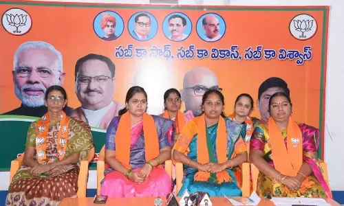 BJP Mahila Morcha district president Pancha Reddy addressing reporters in Nizamabad on Thursday