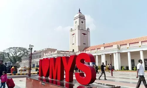 SWR cancels/diverts trains to facilitate maintenance work