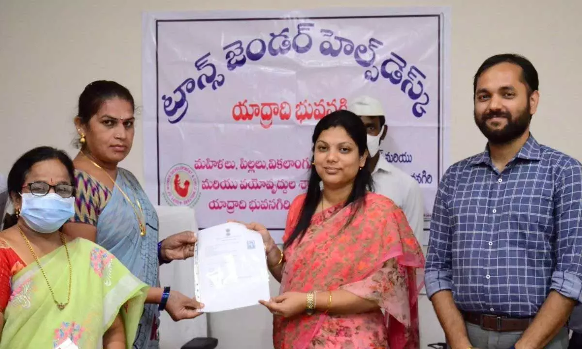District Collector Pamela Satpathi issuing ID cards to transgenders at a meeting held at the Collectorate in Bhongir on Saturday