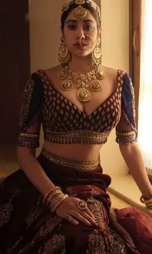 Gorgeous Bridal Photo Shoot Pics Of Bollywood’s Glam Doll Janhvi Kapoor
