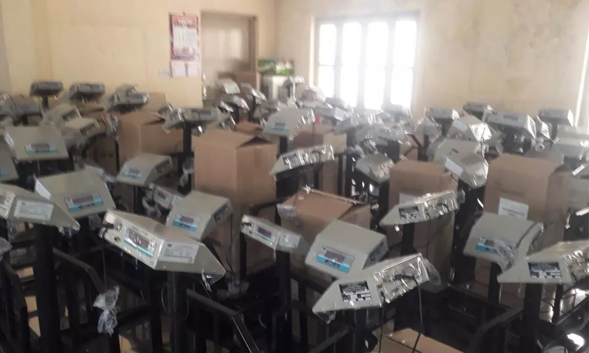 Electronic weighing machines at ration shops in RR district from today