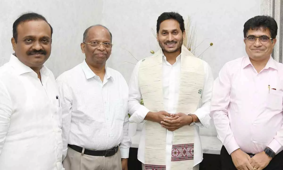 NALCO CMD Sridhar Patra (second from left) and MIDHANI CMD Sanjay Kumar Jha (right) with Chief Minister Y S Jagan Mohan Reddy at his camp office in Tadepalli on Monday. Machilipatnam MP V Balasouri is also seen.