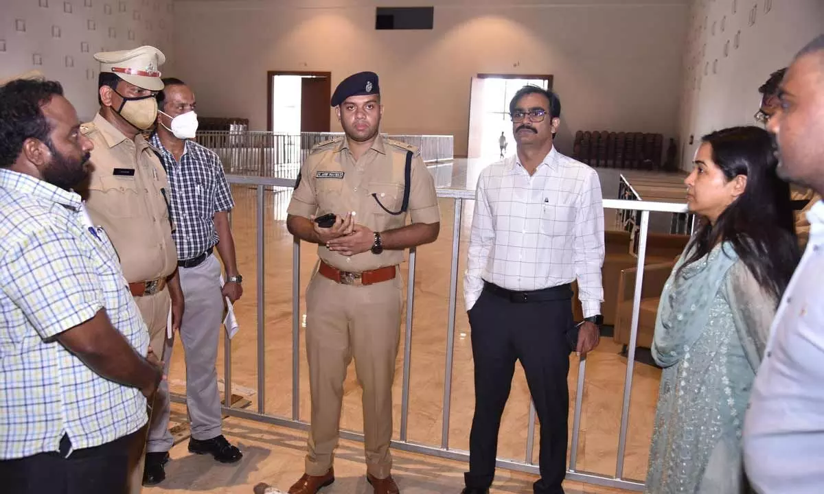 District Collector M Venugopala Reddy, Guntur Urban SP K Arif Hafeez and Tenali  Sub-Collector Nidhi Meena reviewing arrangements at CK Function Hall in Mangalagiri  on Tuesday