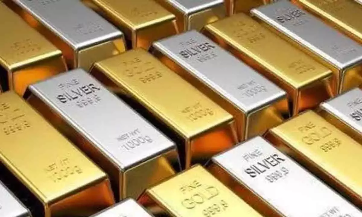 Gold falls Rs 442; silver tumbles Rs 950