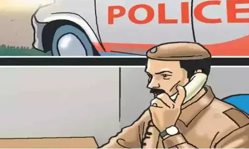 Couple attempts suicide as their complaint was not taken in Visakhapatnam