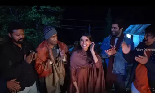 Samantha received a great surprise from VD 11 team on her 35th birthday!