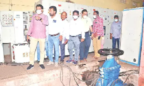 Municipal Commissioner visits water supply plants