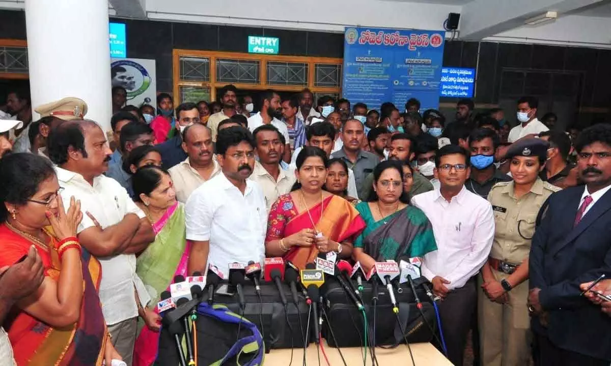 Home Minister Taneti Vanitha speaking to the media at GGH Ongole on Monday. Minister Adimulapu Suresh, AP Mahila Commission chairperson Vasireddy Padma and Prakasam District Collector AS Dinesh Kumar are also seen.