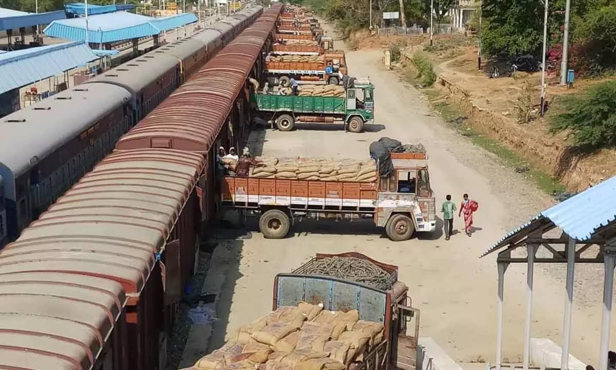 Indian Railways registers record in freight loading