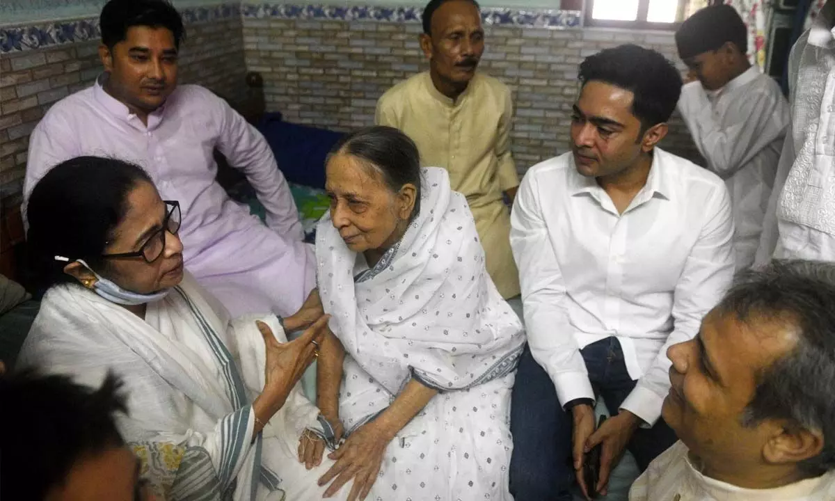 Politics of Compassion: Mamata meets Rizwanurs mother, Md Salim calls on Anis Khans father