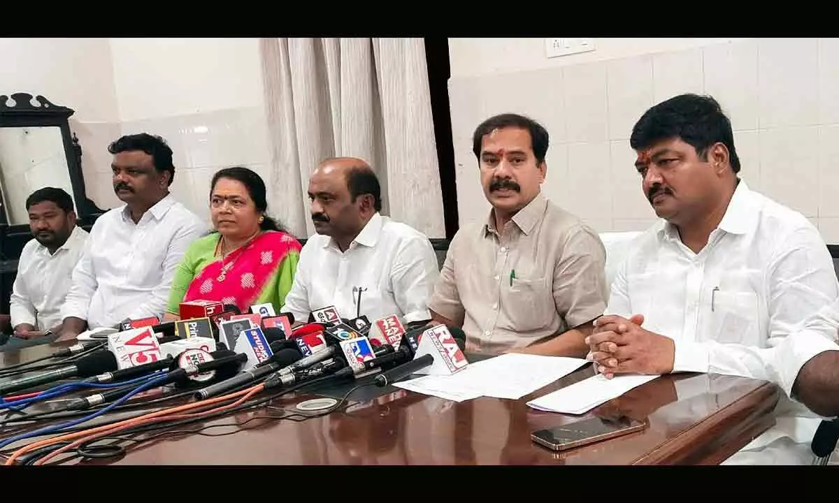 Opposition has no right to criticise TRS: Vinay Bhaskar