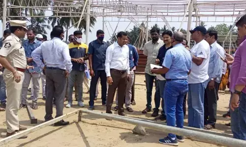 Collector Himanshu Shukla reviews arrangements for CM visit