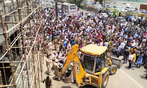 Demolition drama in Delhis Shaheen Bagh